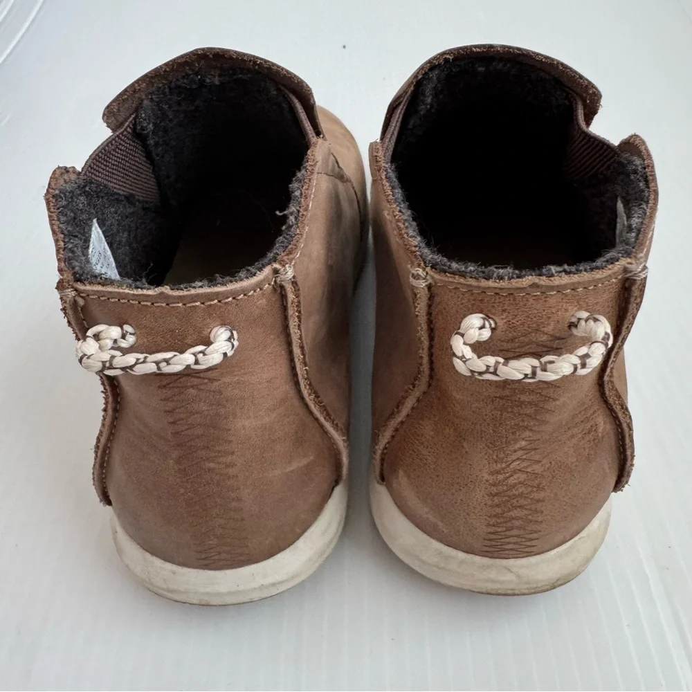 OluKai Women's Tan Hawai'iloa Manu Hope Waterproof Sneaker Boot (Women) - Picture 6 of 10